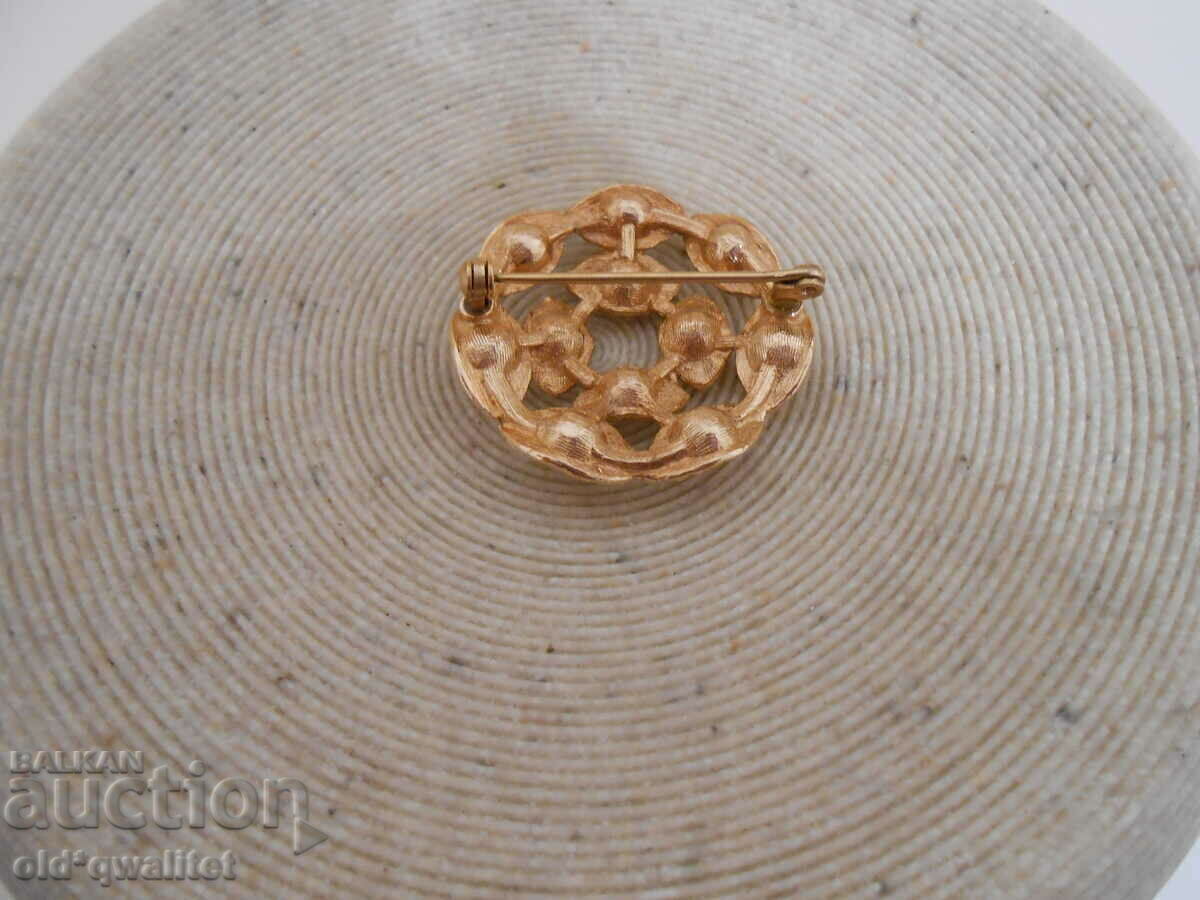 BROOCH very interesting and beautiful - 6 BROOCH very interesting and beautiful - 6