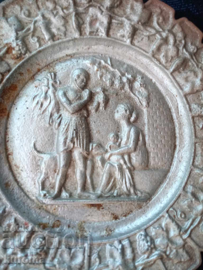 Auction Old solid metal wall plate Auction Old solid metal wall plate