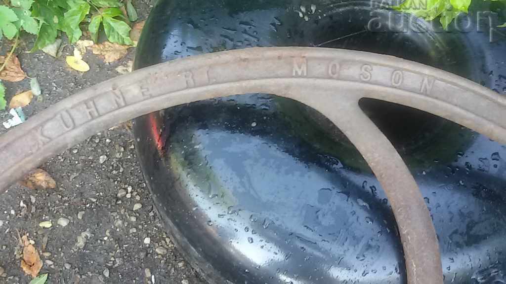 Delivery of antique large metal flywheel 19th century Delivery of antique large metal flywheel 19th century