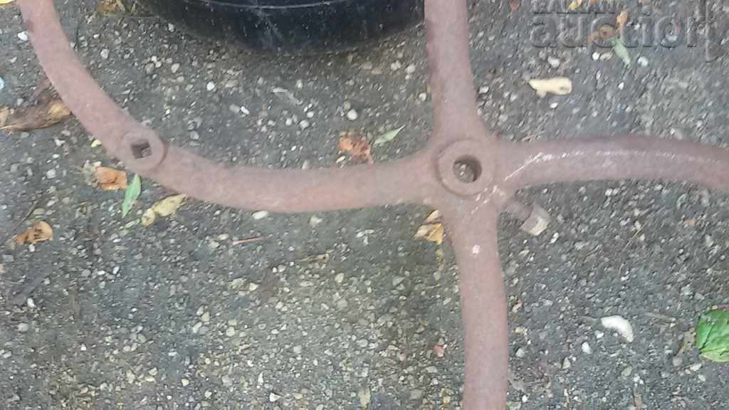 antique large metal flywheel 19th century - 7 antique large metal flywheel 19th century - 7