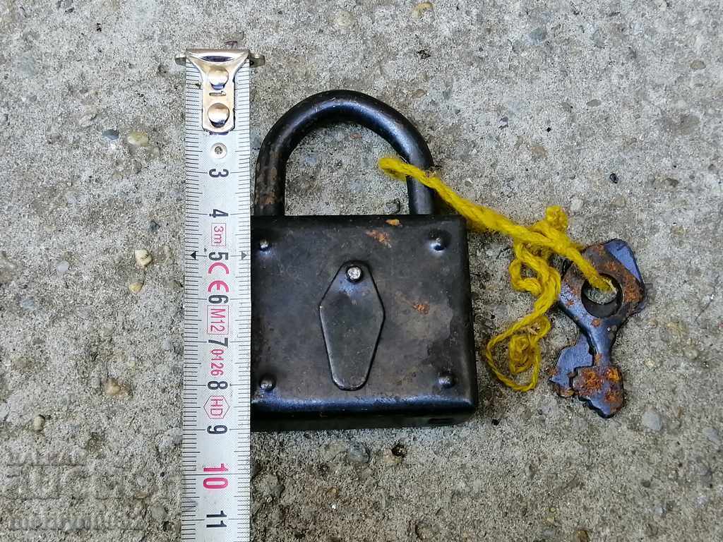 Auction STAR Russian padlock USSR suitcase, padlock, latch Auction STAR Russian padlock USSR suitcase, padlock, latch