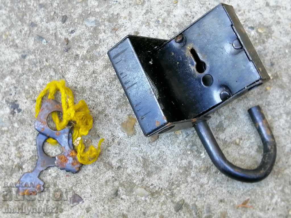 Delivery of STAR Russian padlock USSR suitcase, padlock, latch Delivery of STAR Russian padlock USSR suitcase, padlock, latch