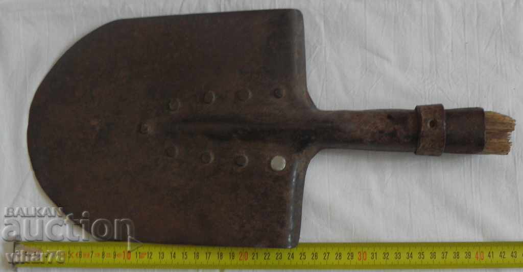 Military shovel with price 39.99 BGN | € 20.45 Military shovel with price 39.99 BGN | € 20.45