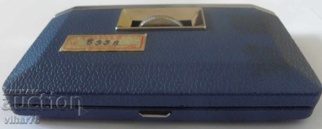 Auction Japanese theatrical binoculars Auction Japanese theatrical binoculars