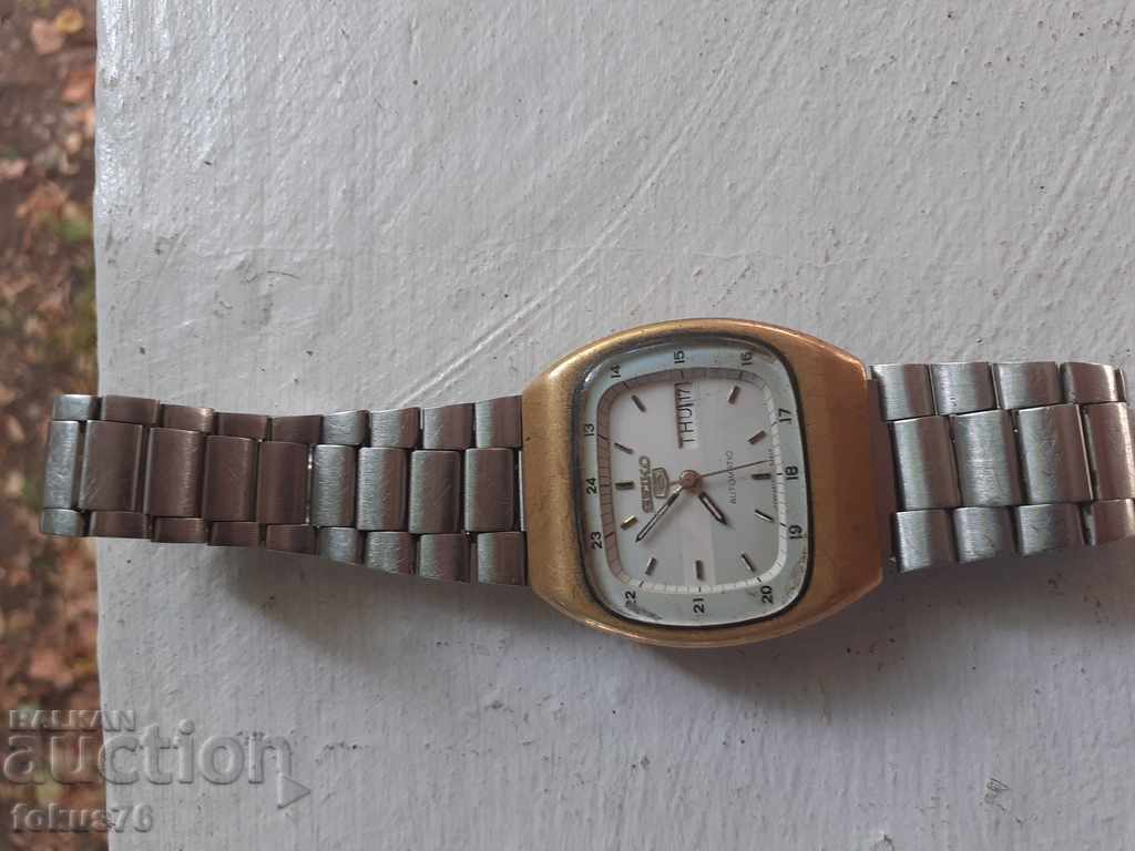 SEIKO 5 AUTOMATIC TV COLLECTIBLE WATCH - 7 SEIKO 5 AUTOMATIC TV COLLECTIBLE WATCH - 7