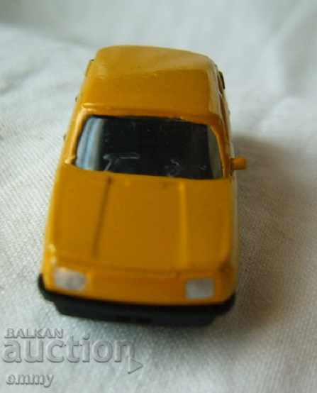 Auction Wartburg model stroller toy metal 1:87 Auction Wartburg model stroller toy metal 1:87