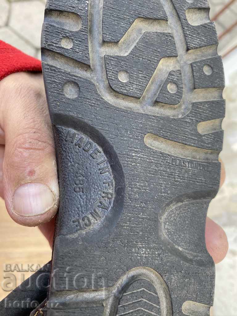 10329. SANDALE DE PIELE COPII VECHI NEUTILIZATE FRANȚA cu preț 25.00 BGN | € 12.78