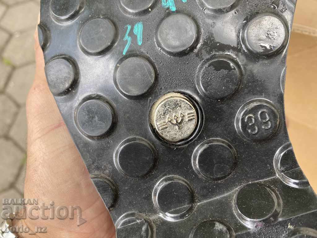 10362. OLD MASSIVE SHOES GENUINE LEATHER - 5 10362. OLD MASSIVE SHOES GENUINE LEATHER - 5