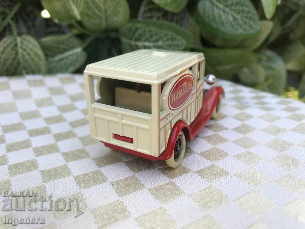 Delivery of MODEL / TOY / TROLLEY - RETRO CAR Delivery of MODEL / TOY / TROLLEY - RETRO CAR