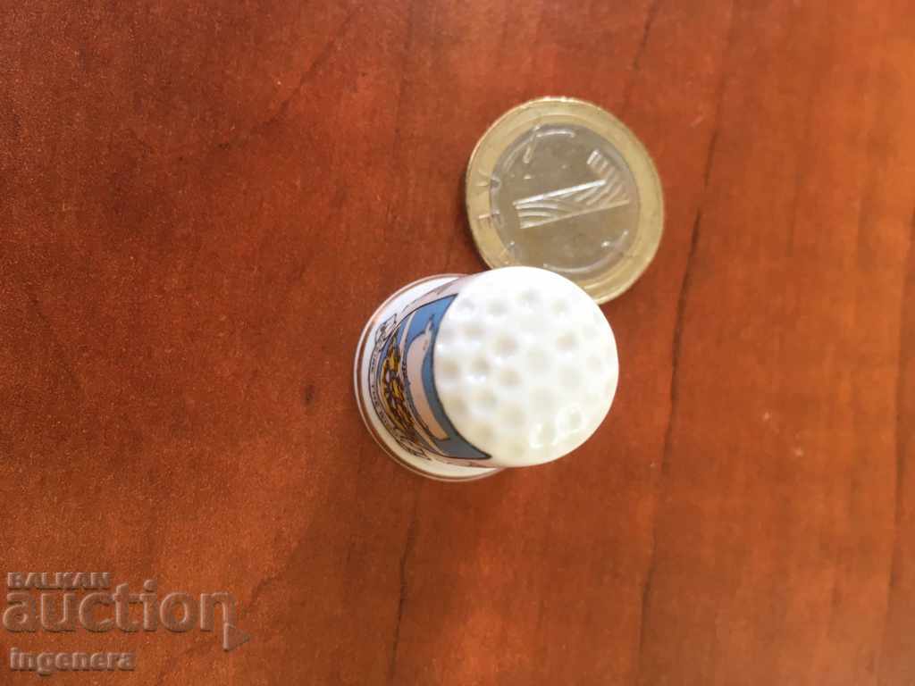 Auction  Thimble porcelain