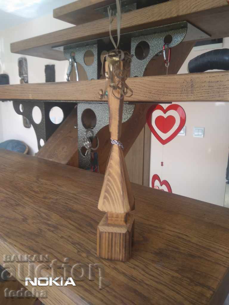 Auction WOODEN FIGURE - MUCKER Auction WOODEN FIGURE - MUCKER