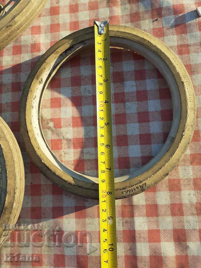 Delivery of Old tires, wheels