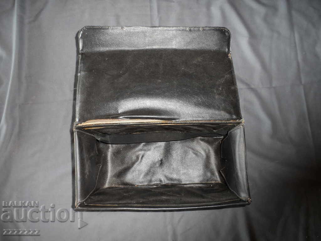 Auction  old medicine bag