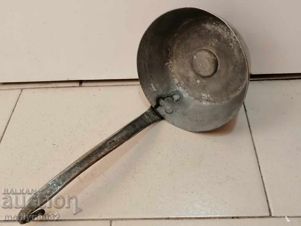Delivery of Revival hand-forged copper ladle - 19th century