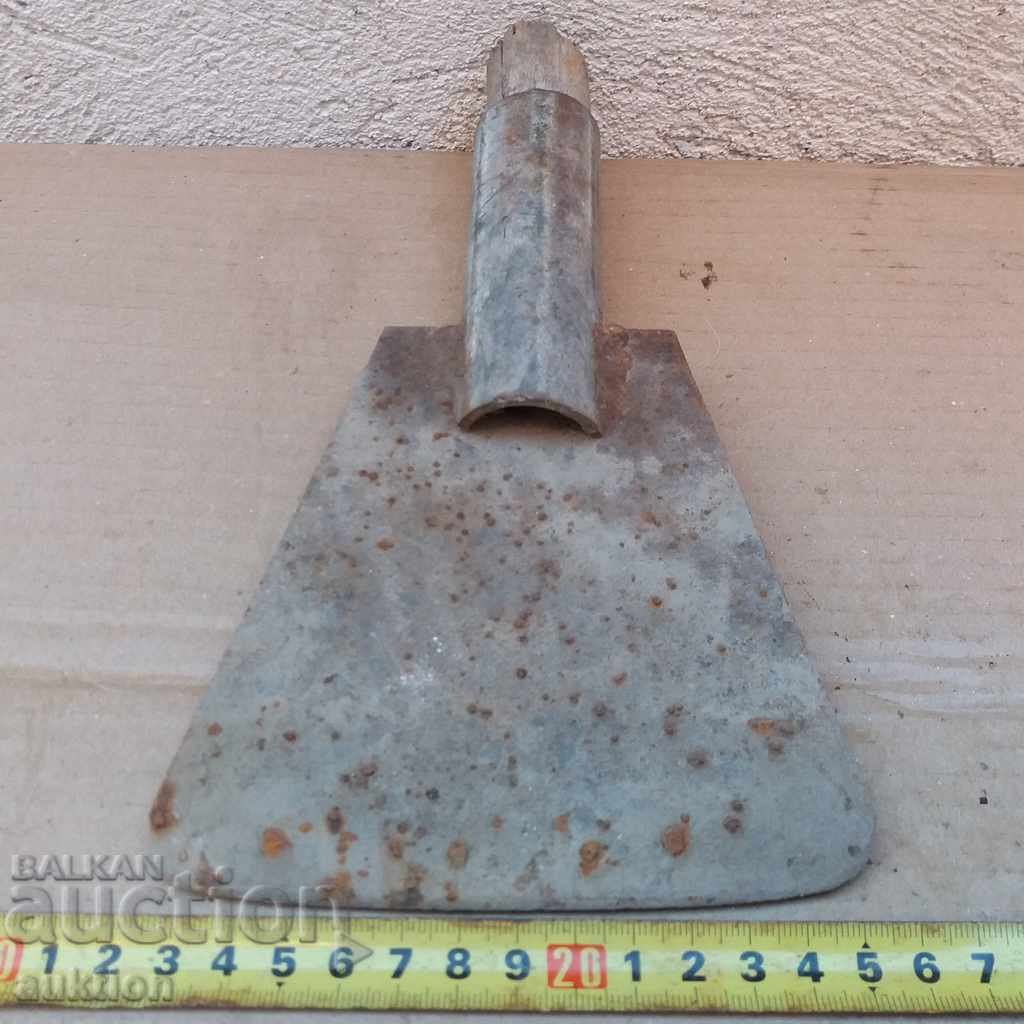 Auction OLD SOLID ROLL, SHOVEL - SOLID IRON Auction OLD SOLID ROLL, SHOVEL - SOLID IRON