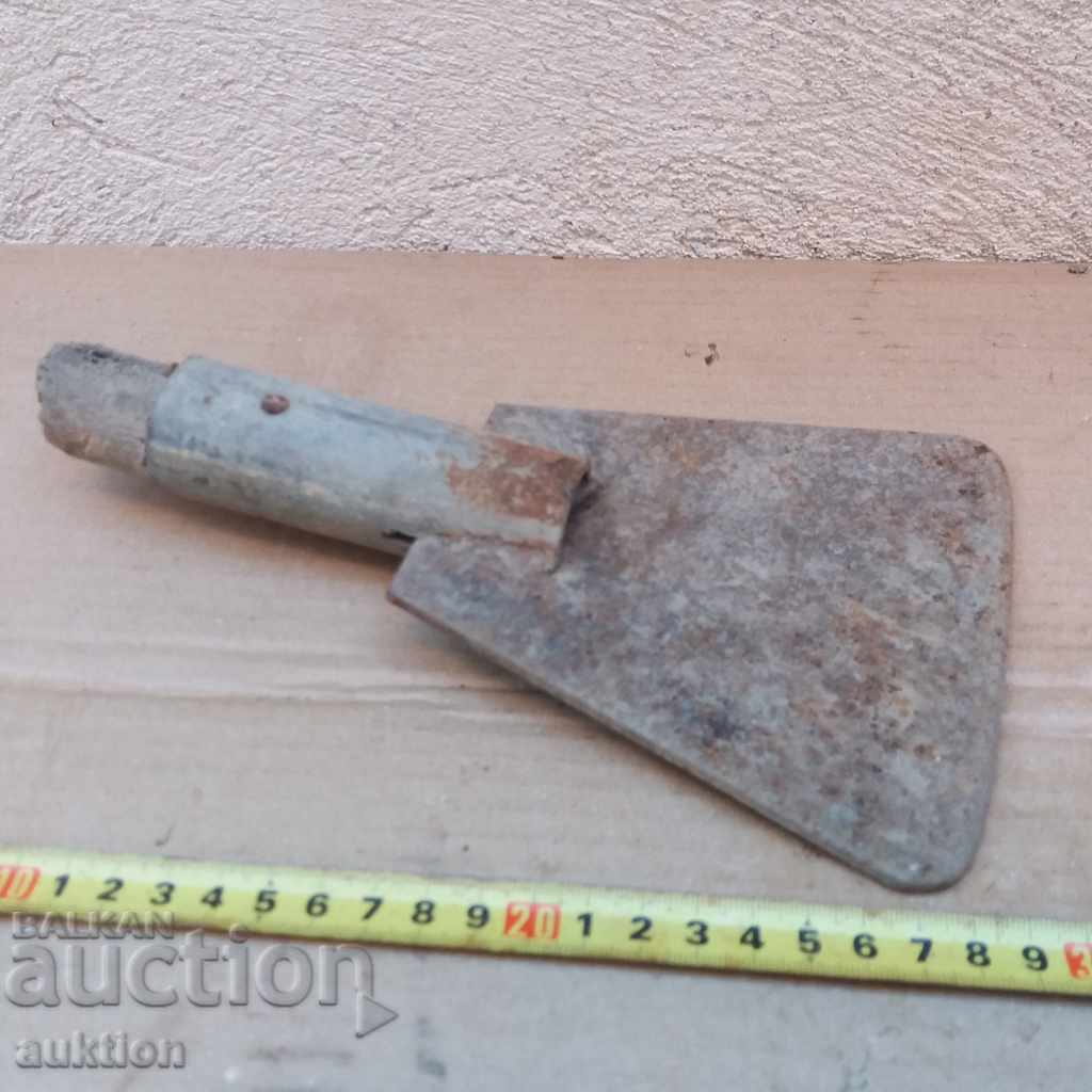 Delivery of OLD SOLID ROLL, SHOVEL - SOLID IRON Delivery of OLD SOLID ROLL, SHOVEL - SOLID IRON