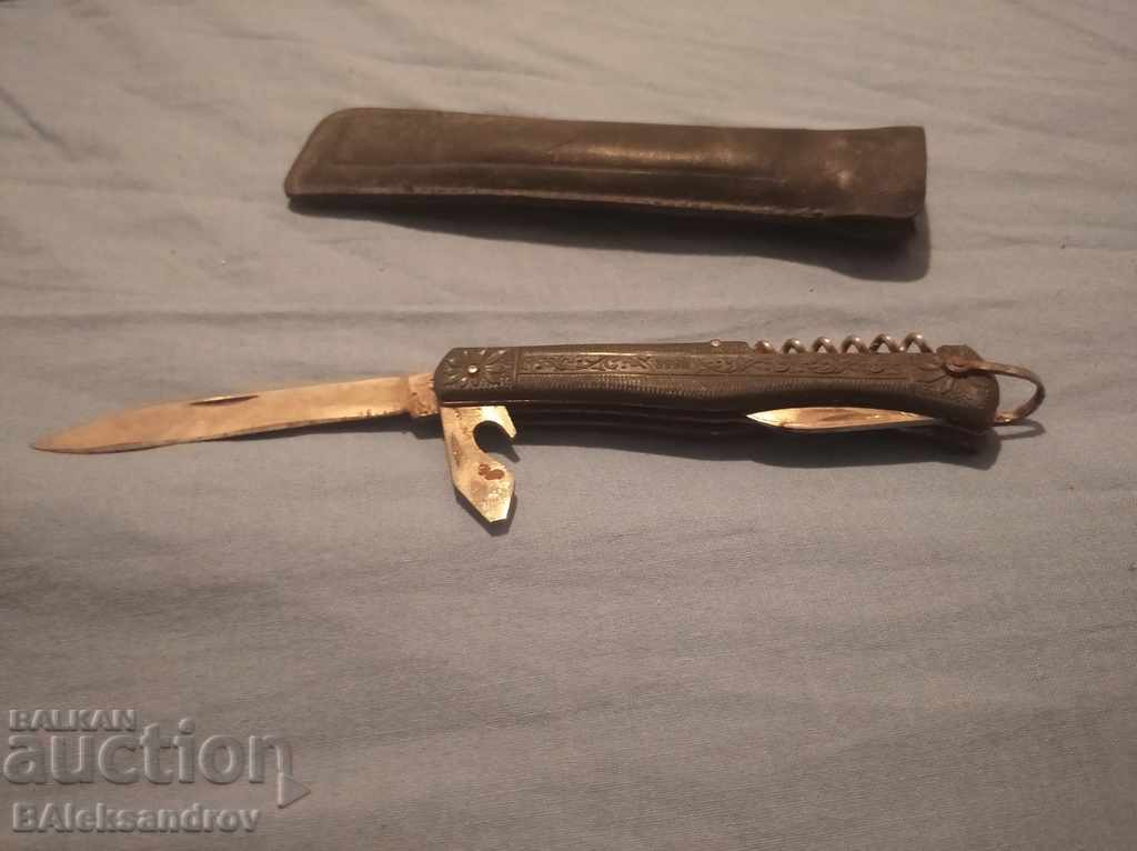 Collector's multifunctional leg - 5