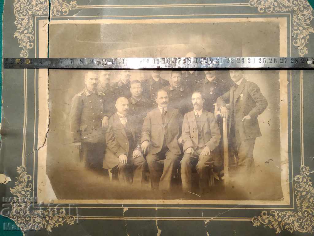 Auction I am selling a big old photo - cardboard.RR Auction I am selling a big old photo - cardboard.RR