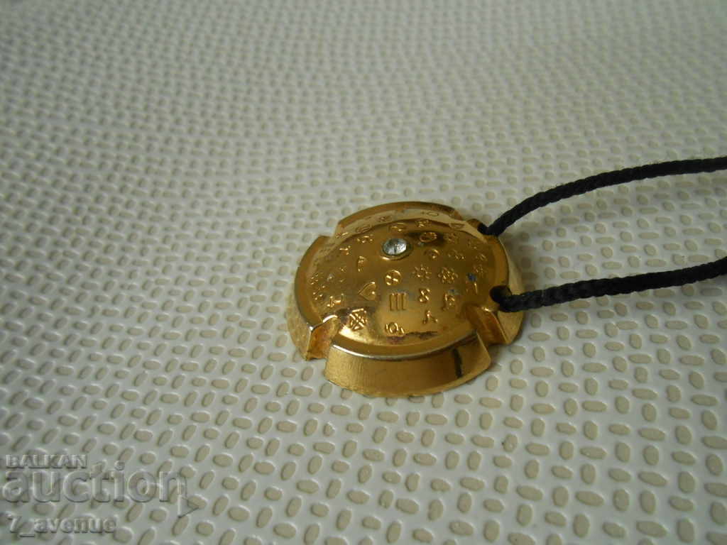 Auction Old NECKLACE with gilding, astrology, 52 cm DjKv 9/12/2020 Auction Old NECKLACE with gilding, astrology, 52 cm DjKv 9/12/2020