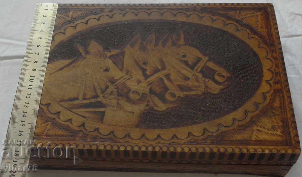 Auction Old wooden box Auction Old wooden box