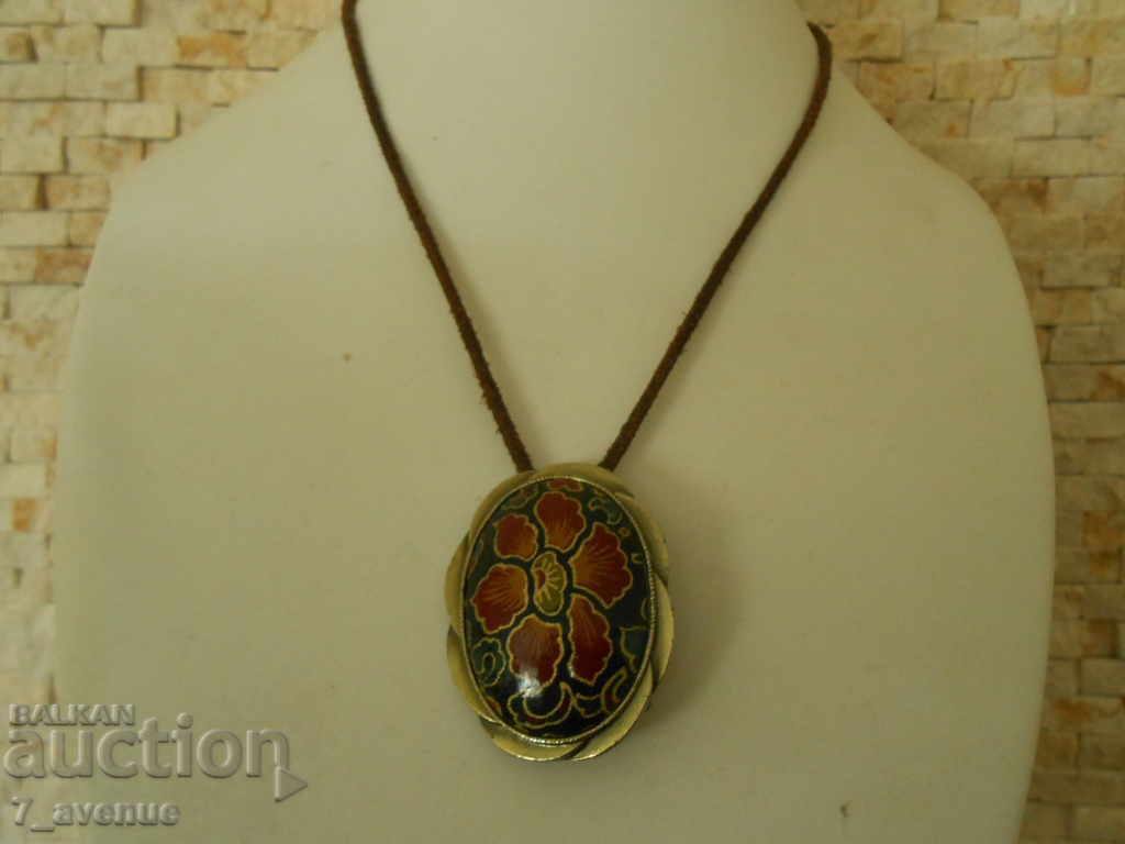 NECKLACE beautiful, Medallion - brooch 9/13/2020