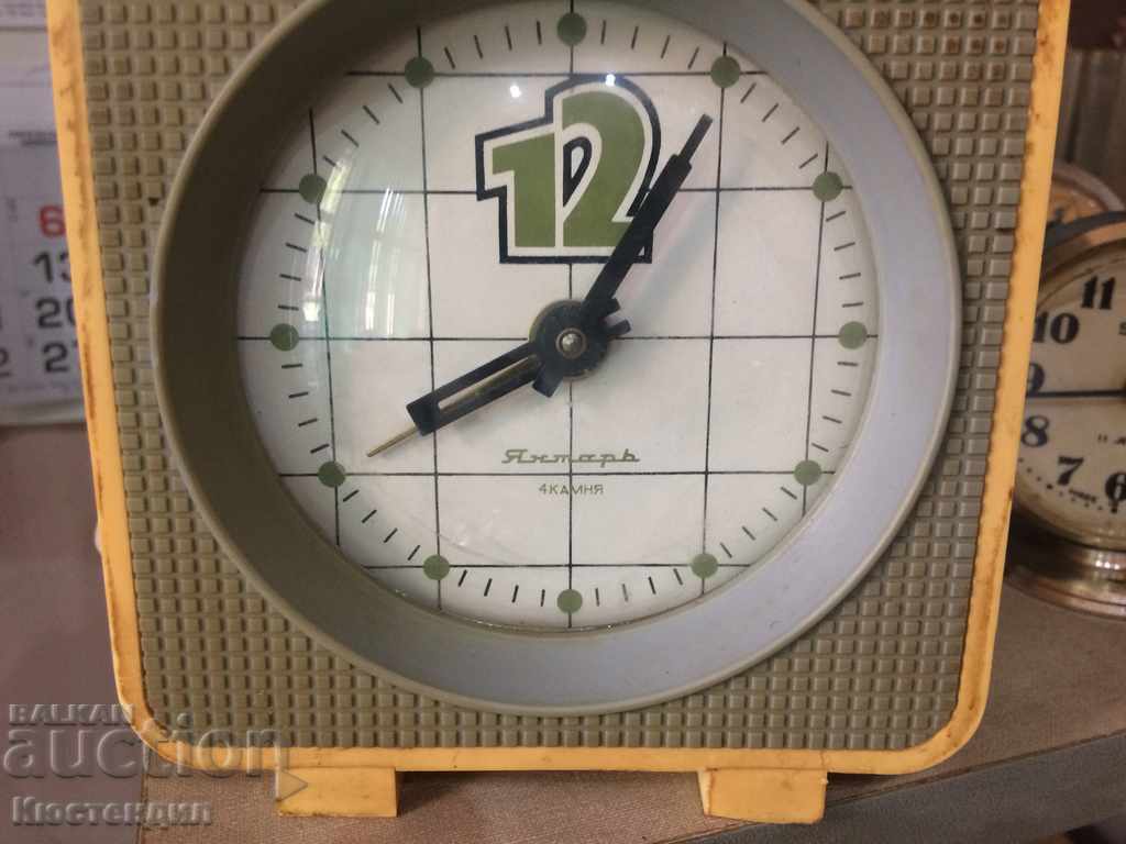 Old Amber alarm clock with price 12.00 BGN | € 6.14 Old Amber alarm clock with price 12.00 BGN | € 6.14