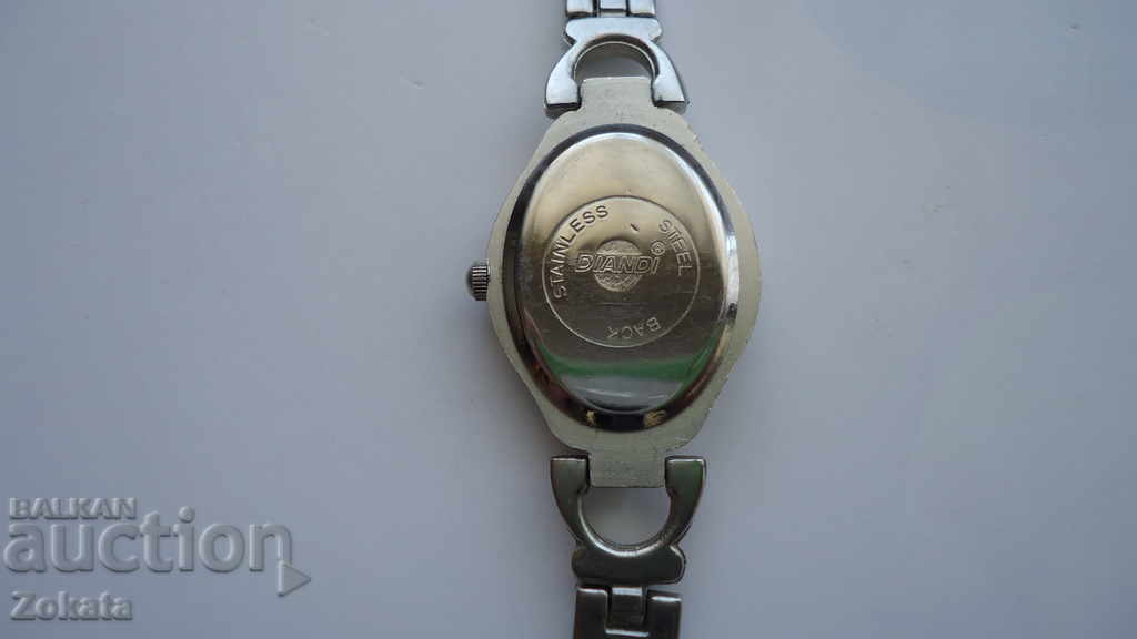 DIANDI quartz watch. It works. with price 7.00 BGN | € 3.58 DIANDI quartz watch. It works. with price 7.00 BGN | € 3.58
