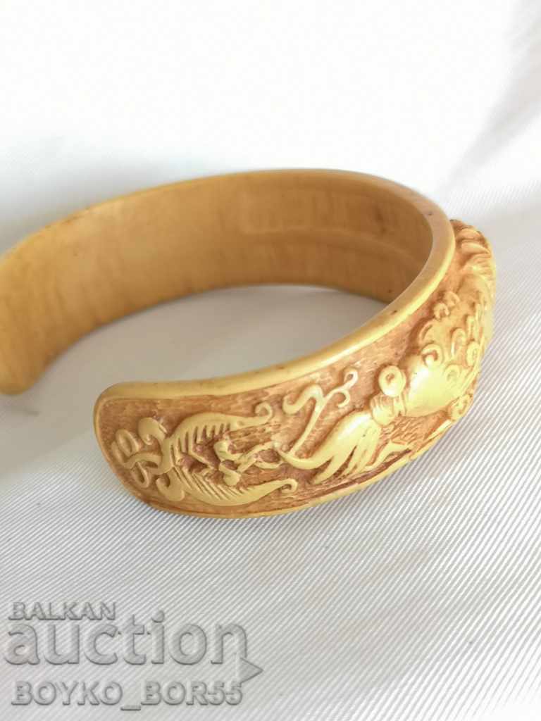 Licitație Brățară antică fildeș natural cu lei