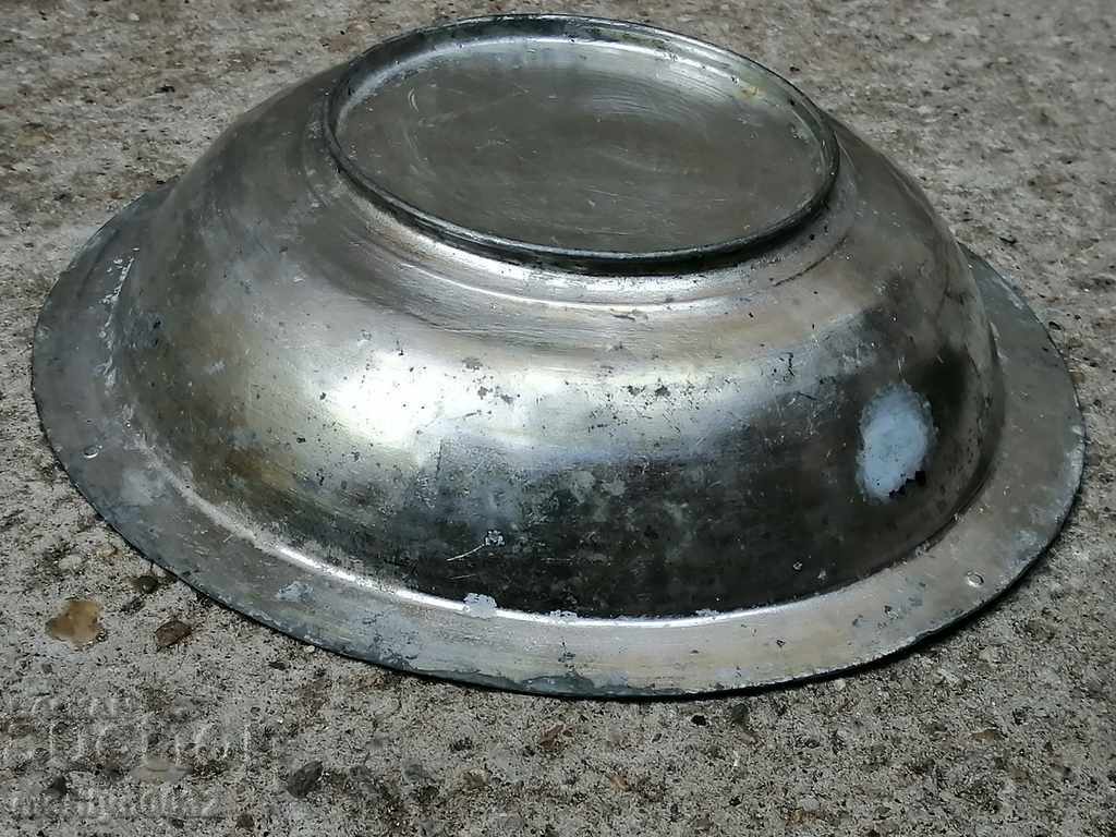 Auction Tinned copper sahane, baker, pot Auction Tinned copper sahane, baker, pot
