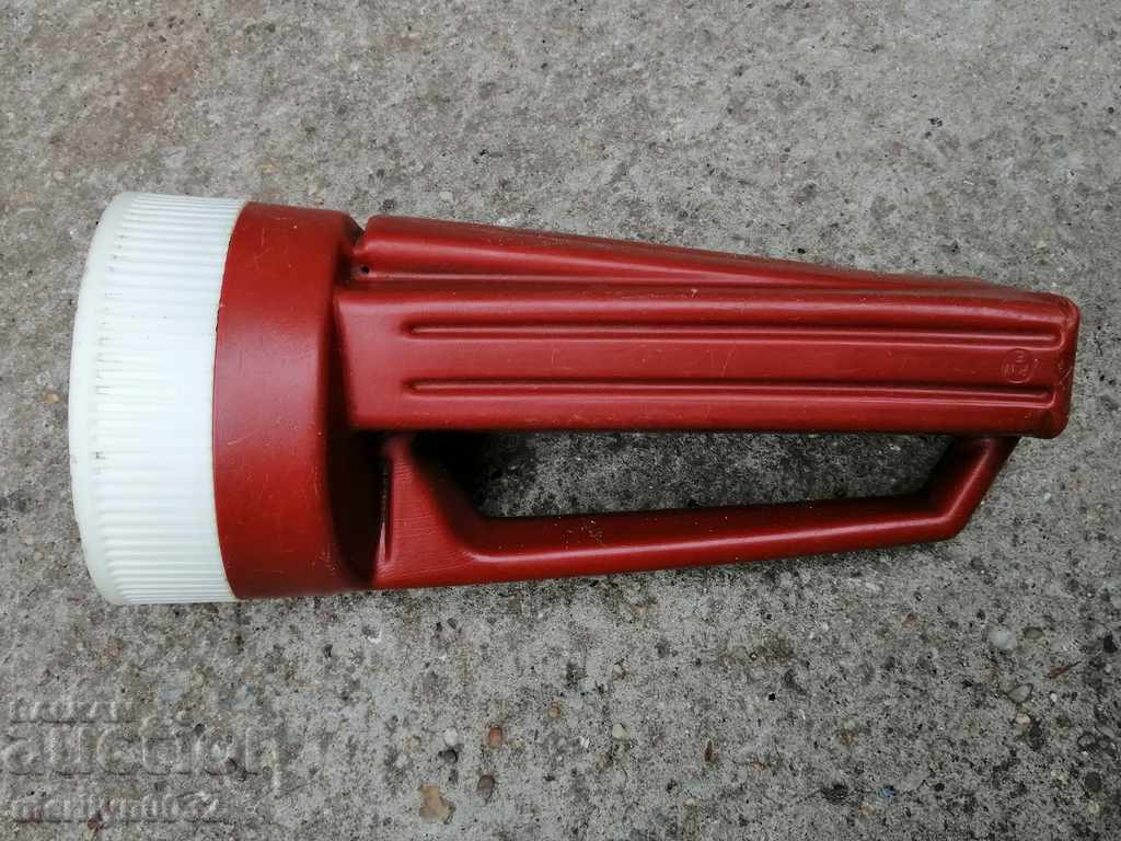 Auction Old projector, lantern, torch, lamp from the time of the wife Auction Old projector, lantern, torch, lamp from the time of the wife