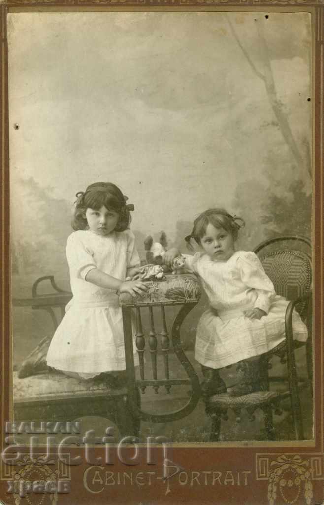 OLD PHOTO - CARDBOARD - 0833