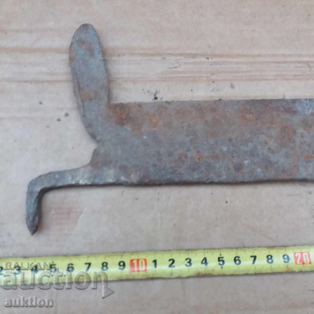 VECHI SCRAPER FORJAT MASIV PENTRU Nămol cu preț 4.99 BGN | € 2.55