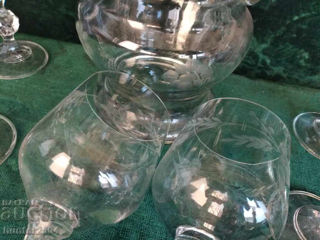 Set de cană + 6 cești bogat gravate, pentru vin cu preț € 29.95 | 58.58 BGN