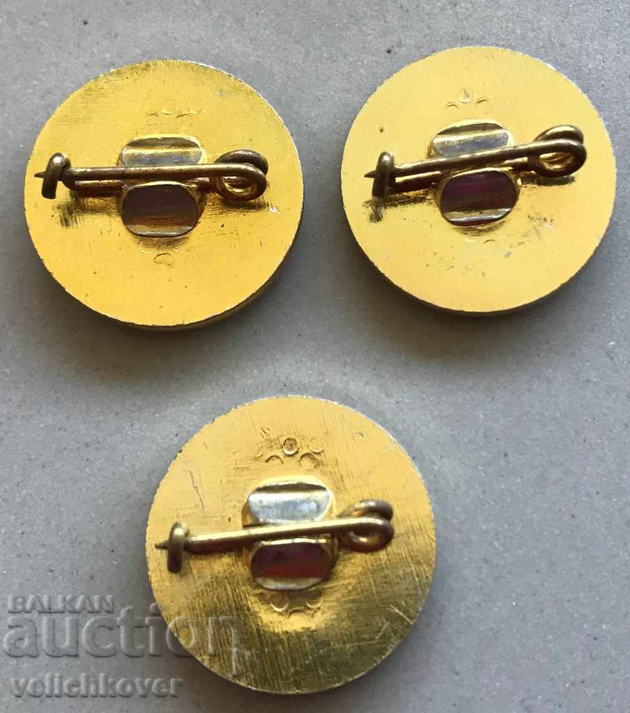 28728 Bulgaria 3 characters football club Lokomotiv Sofia with price 5.00 BGN | € 2.56 28728 Bulgaria 3 characters football club Lokomotiv Sofia with price 5.00 BGN | € 2.56