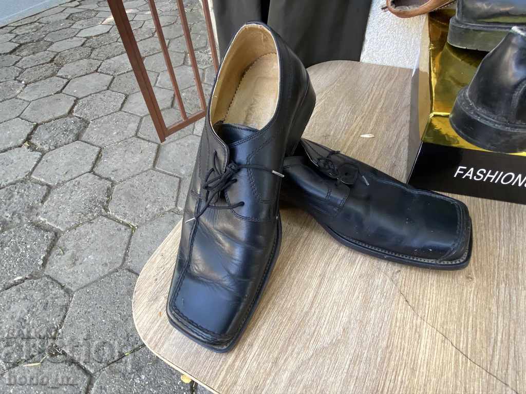 10405. LEATHER SHOES - 5 10405. LEATHER SHOES - 5