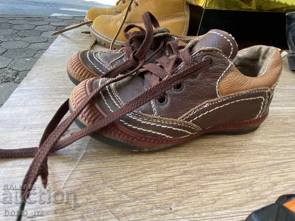 10407. CHILDREN'S LEATHER SHOES with price 12.00 BGN | € 6.14 10407. CHILDREN'S LEATHER SHOES with price 12.00 BGN | € 6.14