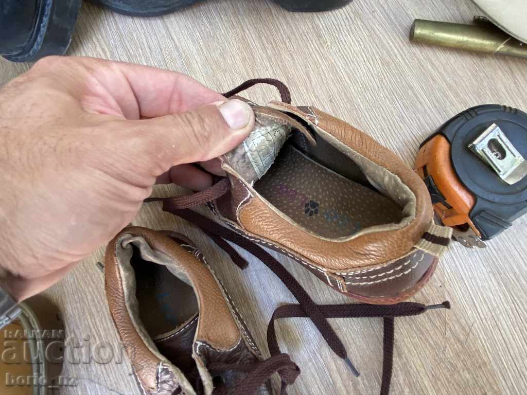 Delivery of 10407. CHILDREN'S LEATHER SHOES Delivery of 10407. CHILDREN'S LEATHER SHOES