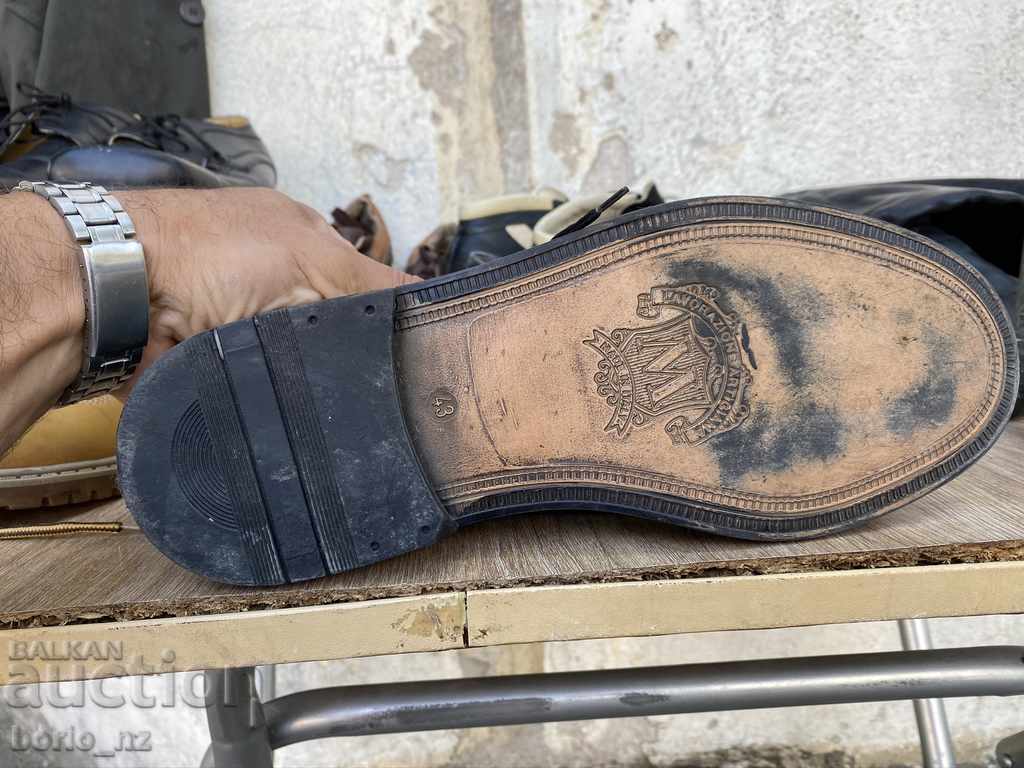 Доставка на 10408. ЛАЧЕНИ КОЖЕНИ МЪЖКИ ОБУВКИ Доставка на 10408. ЛАЧЕНИ КОЖЕНИ МЪЖКИ ОБУВКИ