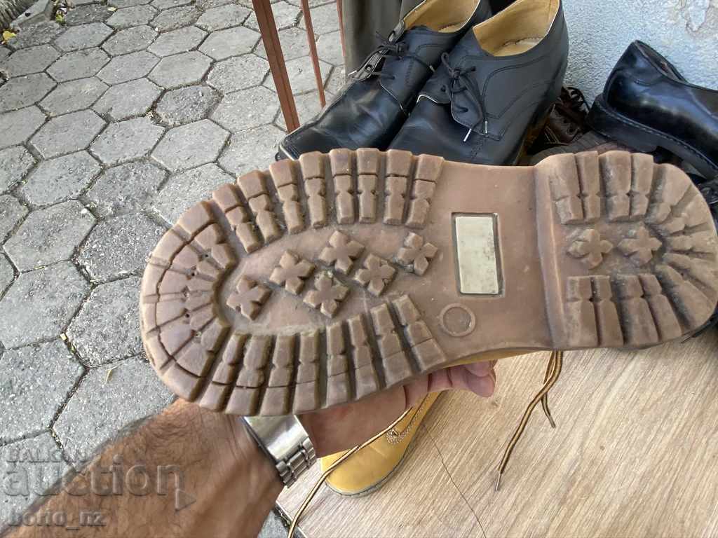 Licitație 10410. Pantofi pentru copii cizme nefolosite Licitație 10410. Pantofi pentru copii cizme nefolosite