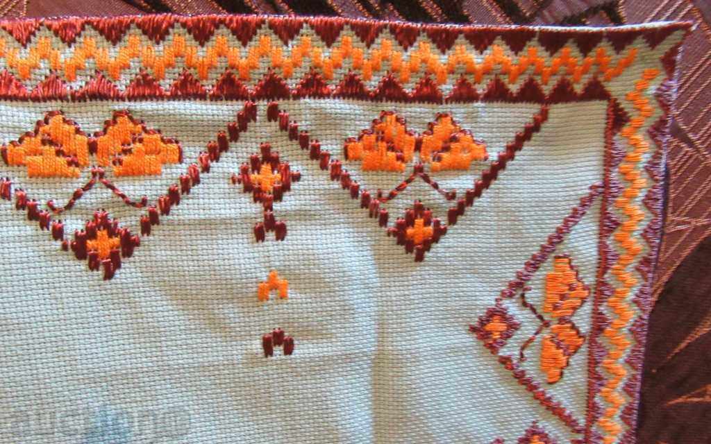 VECHI FRUMOS ȘERVEȚEL NOU CUSUT MANUAL/3/ - 54x54cm cu preț € 10.00 | 19.56 BGN