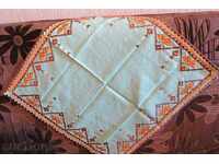 СТАРИННО КРАСИВО РЪЧНО ШИТО НОВО КАРЕНЦЕ/3/  -  54х54см.