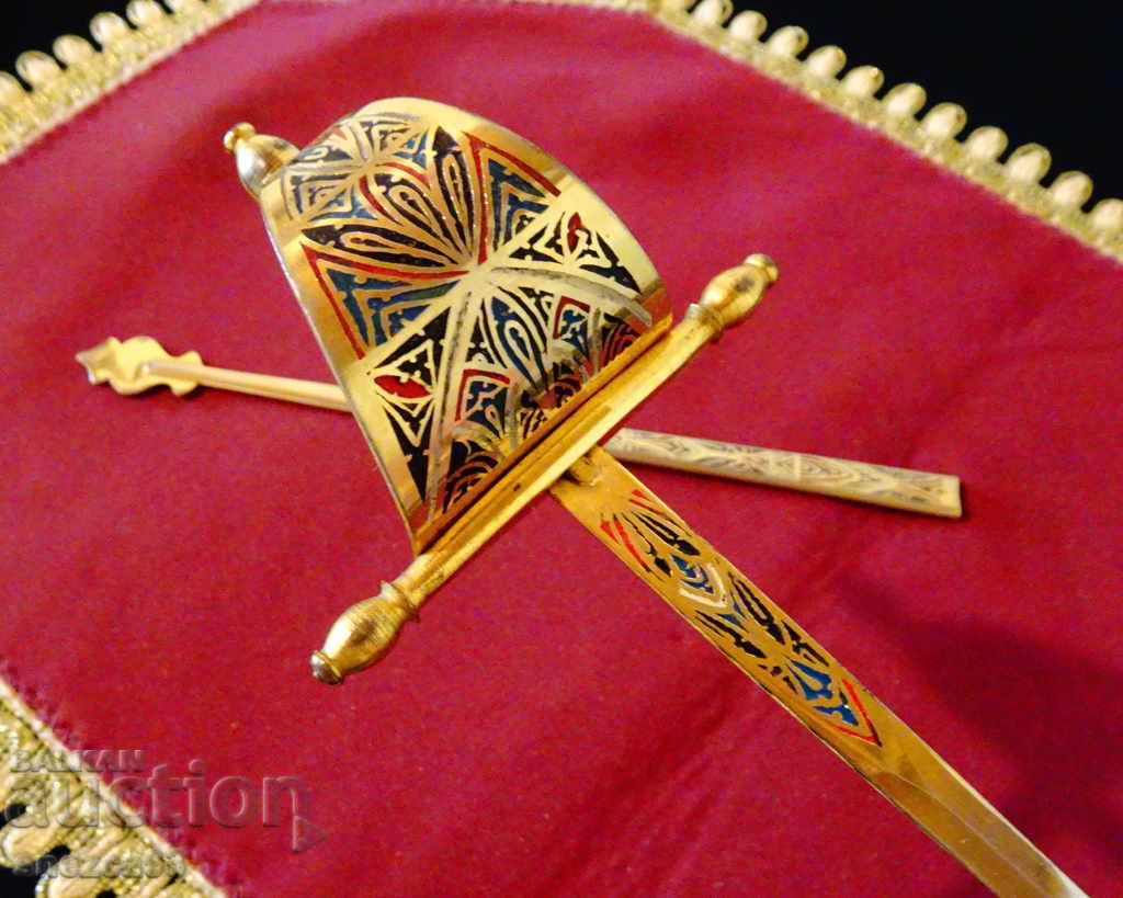 Auction Toledo dagger, kama with scabbard, gilding, enamel Auction Toledo dagger, kama with scabbard, gilding, enamel