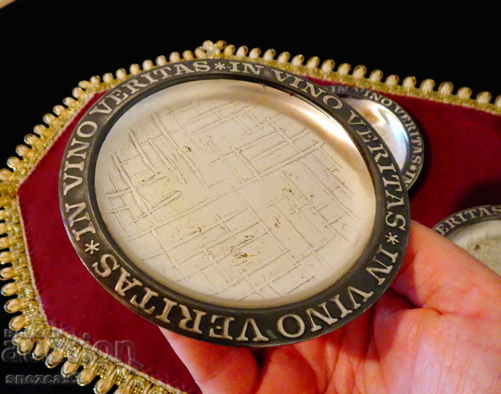 In Vino Veritas, silver-plated plates, coasters. with price 49.90 BGN | € 25.51 In Vino Veritas, silver-plated plates, coasters. with price 49.90 BGN | € 25.51