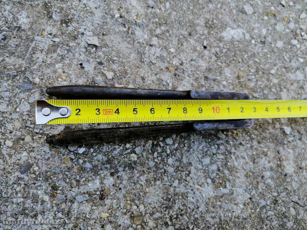 Auction Pliers for breaking hazelnuts Auction Pliers for breaking hazelnuts