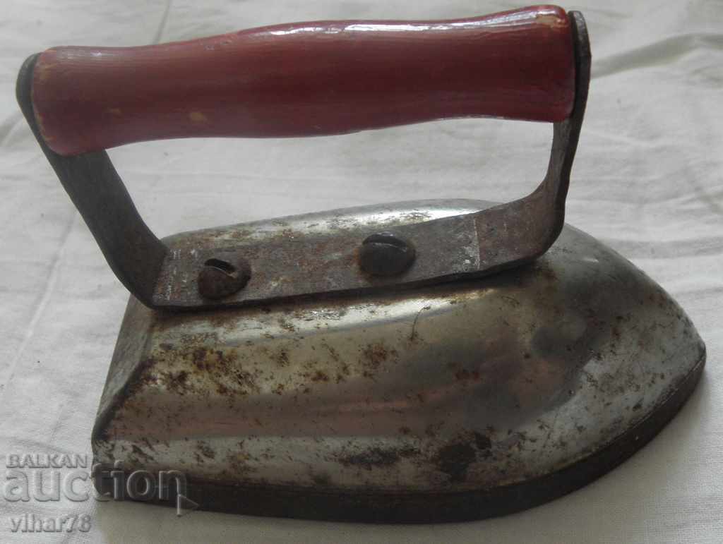 old iron with price 34.99 BGN | € 17.89