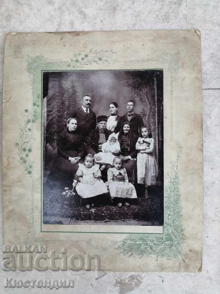 OLD FAMILY PHOTO ON CARDBOARD with price 20.00 BGN | € 10.23