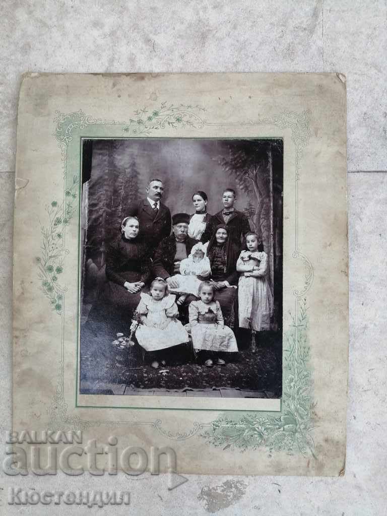 OLD FAMILY PHOTO ON CARDBOARD