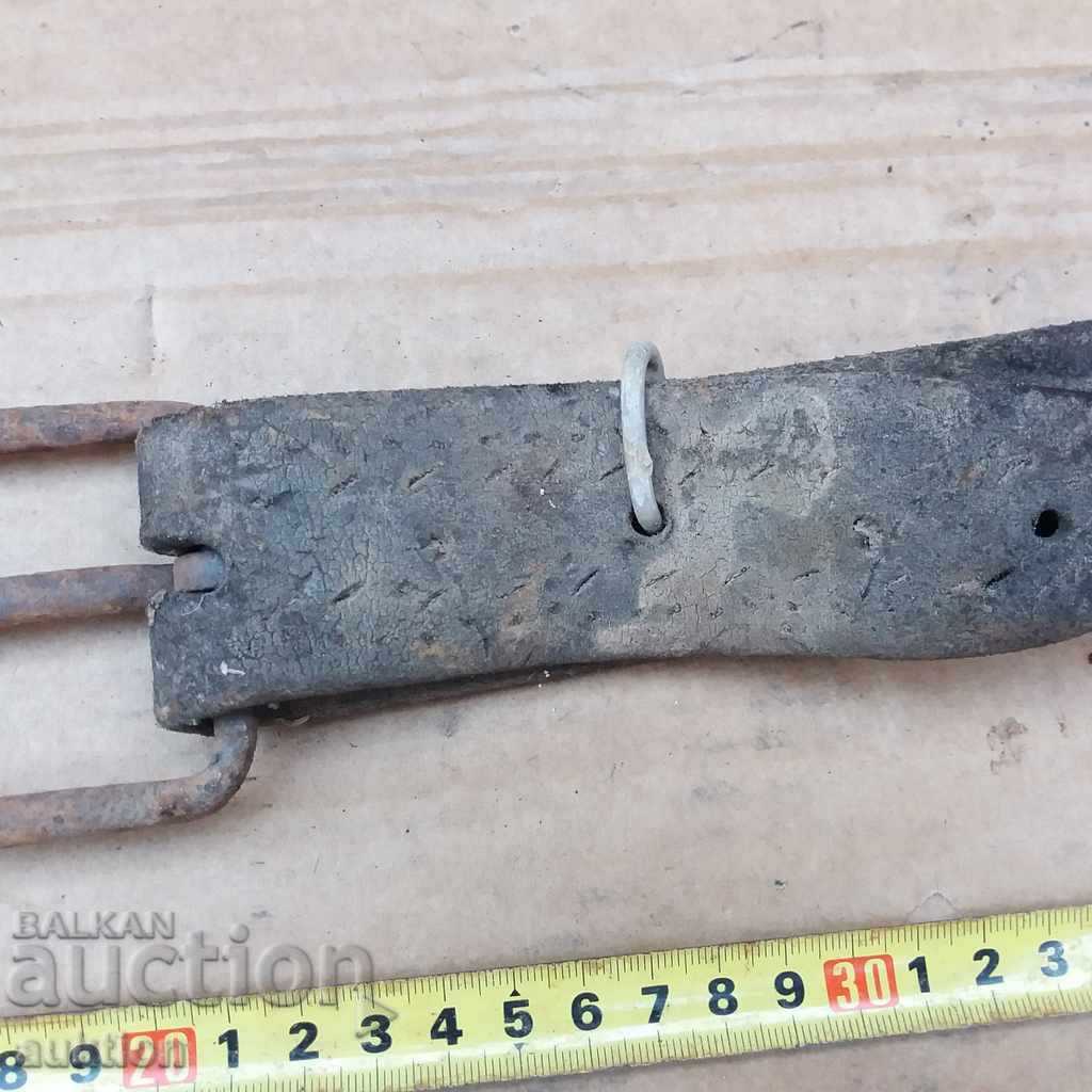 Auction STAR BELT, LOCK LEATHER WROUGHT IRON Auction STAR BELT, LOCK LEATHER WROUGHT IRON