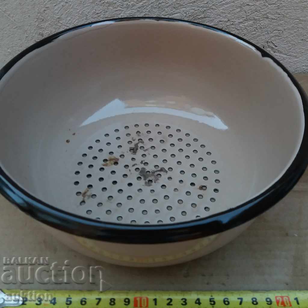 Auction  SOC. ENAMELED SEMI-TRAILER, SOLID METAL