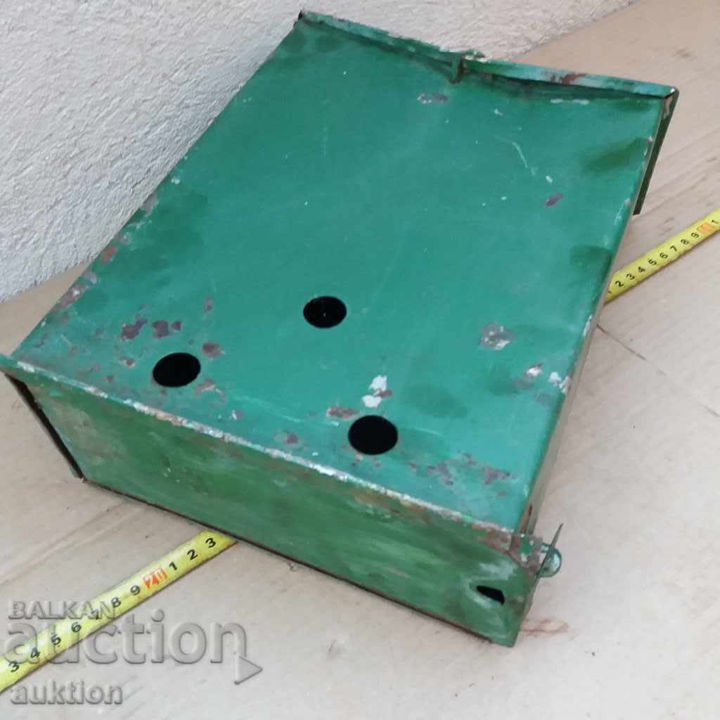 Delivery of OLD POST BOX - METAL, SOC.